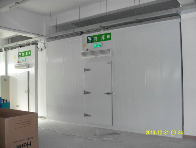 建造冷庫(kù)不同溫度選擇不同厚度的冷庫(kù)板